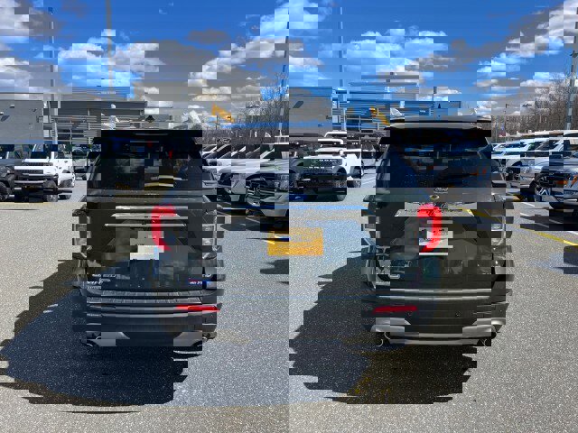 Certified 2023 Ford Explorer Limited w/ Equipment Group 301A image 4