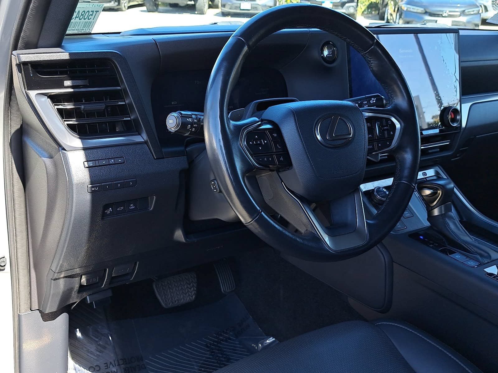 Used 2024 Lexus GX 550 w/ Cold Area Package AWD/4WD image 18