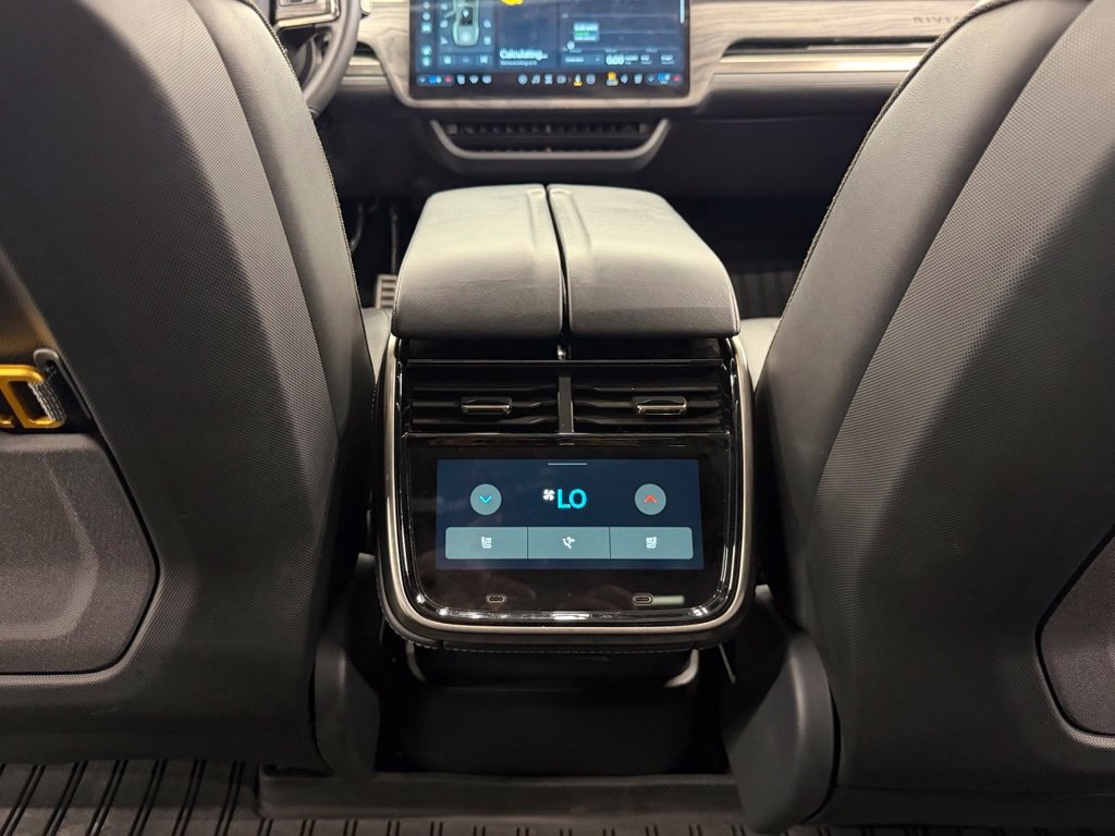 Used 2022 Rivian R1T Adventure AWD/4WD image 31