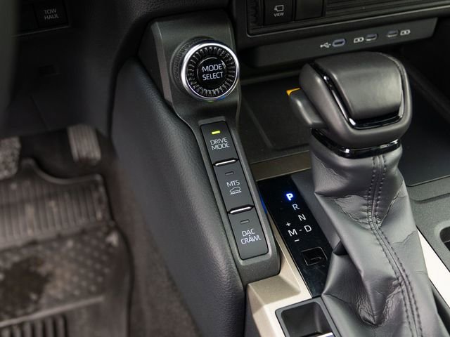 Used 2025 Toyota Land Cruiser w/ Premium Package image 30