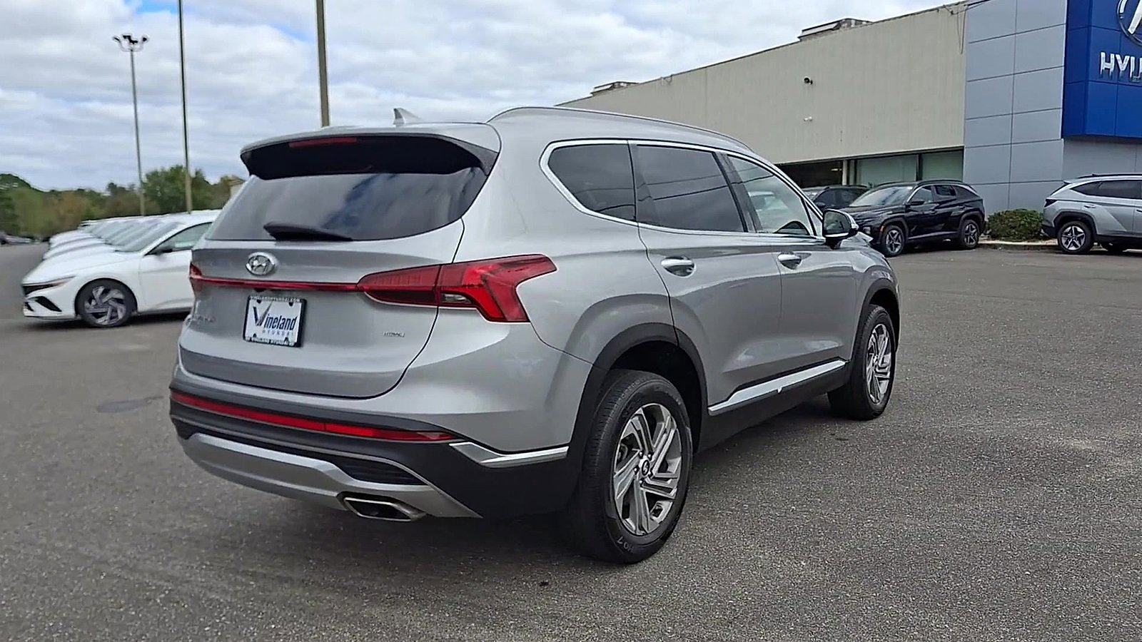 Certified 2022 Hyundai Santa Fe SEL w/ Convenience + Premium Package image 8