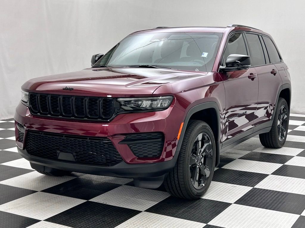 New 2025 Jeep Grand Cherokee 4WD image 4