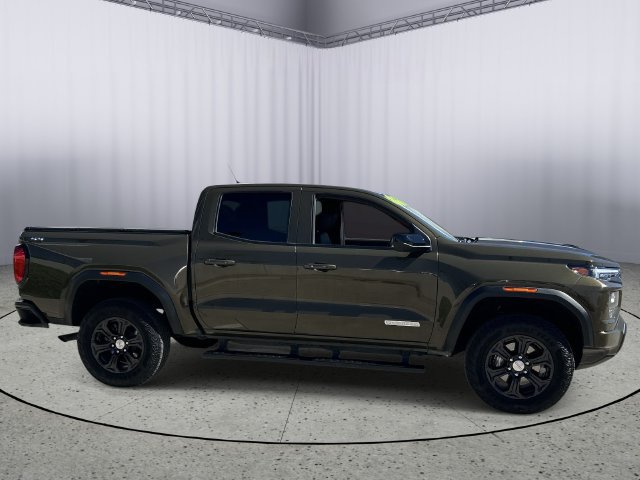 Used 2024 GMC Canyon Elevation w/ Elevation Premium Package AWD/4WD image 6