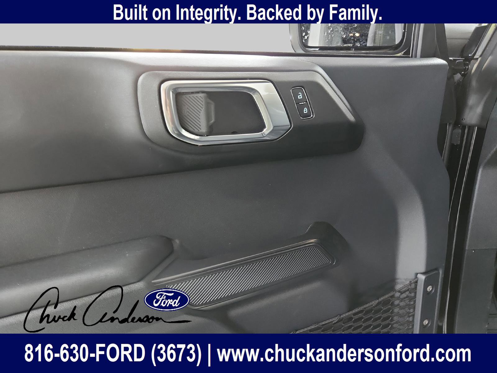 New 2025 Ford Bronco Outer Banks w/ Sasquatch Package image 12