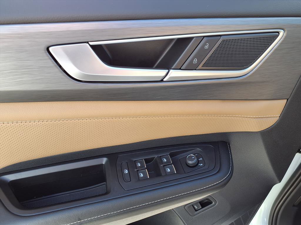 New 2026 Volkswagen Atlas Cross Sport SE image 12