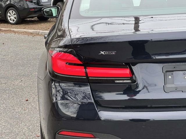 Used 2022 BMW 530i xDrive w/ M Sport Package image 12