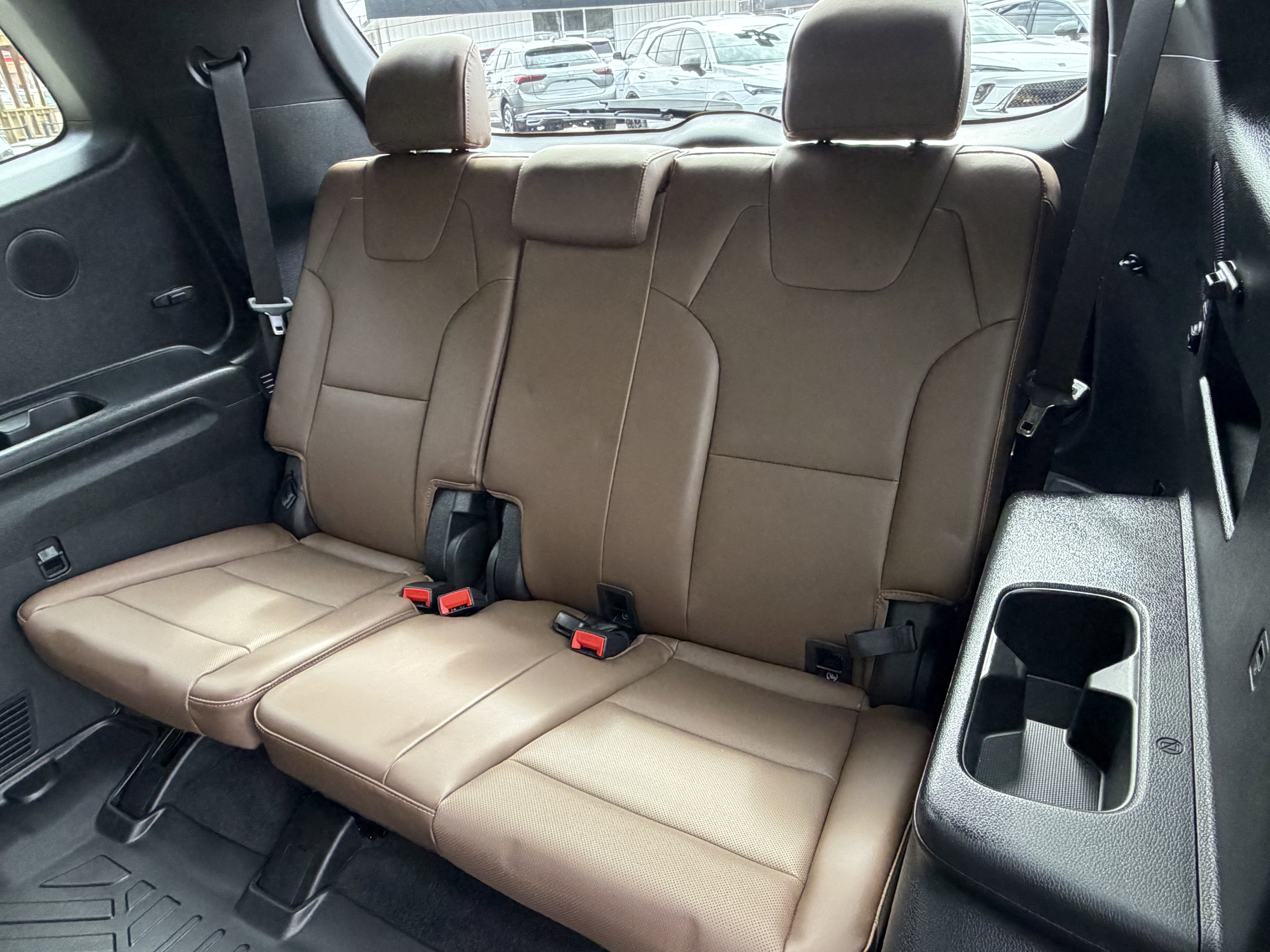 Used 2022 Kia Telluride SX w/ SX Prestige Package AWD/4WD image 18