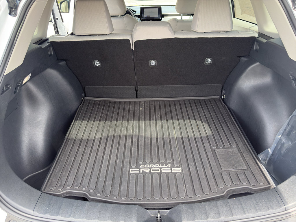Certified 2025 Toyota Corolla Cross L AWD/4WD image 11
