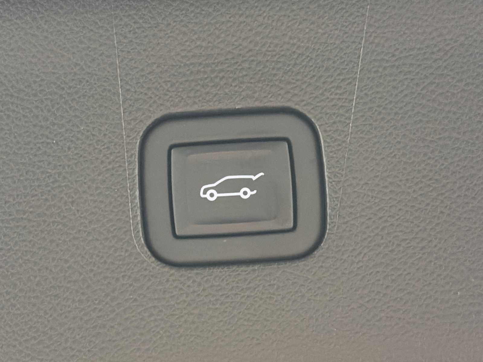 Certified 2023 Buick Enclave Avenir FWD image 19