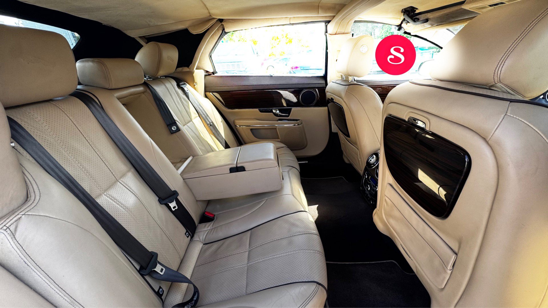 Used 2011 Jaguar XJ L RWD image 22