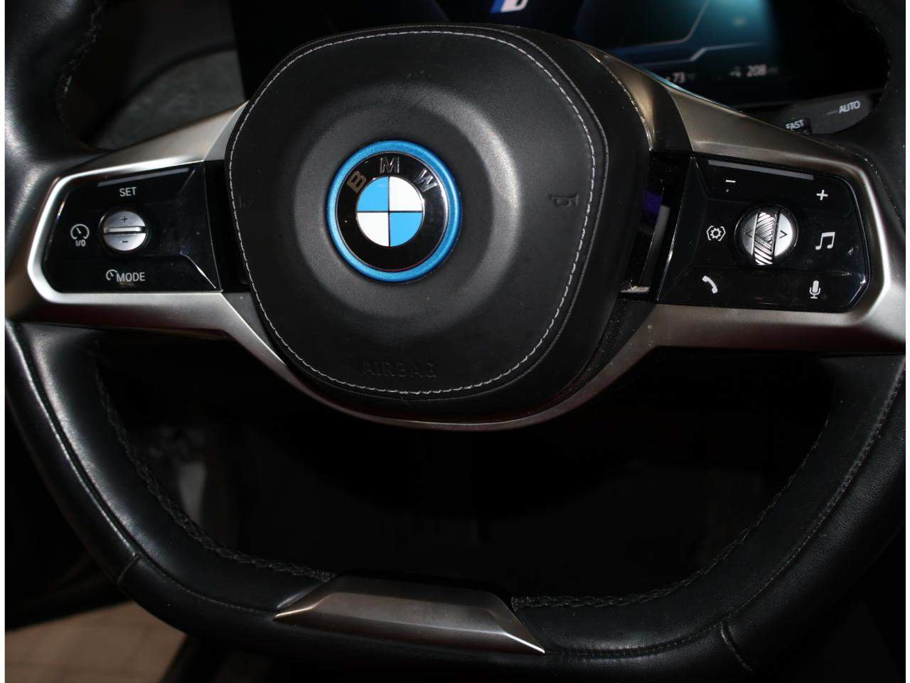 Certified 2024 BMW i7 eDrive50 RWD image 21