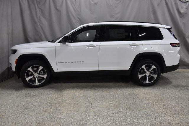 New 2025 Jeep Grand Cherokee L Limited w/ Trailer Tow Package image 6