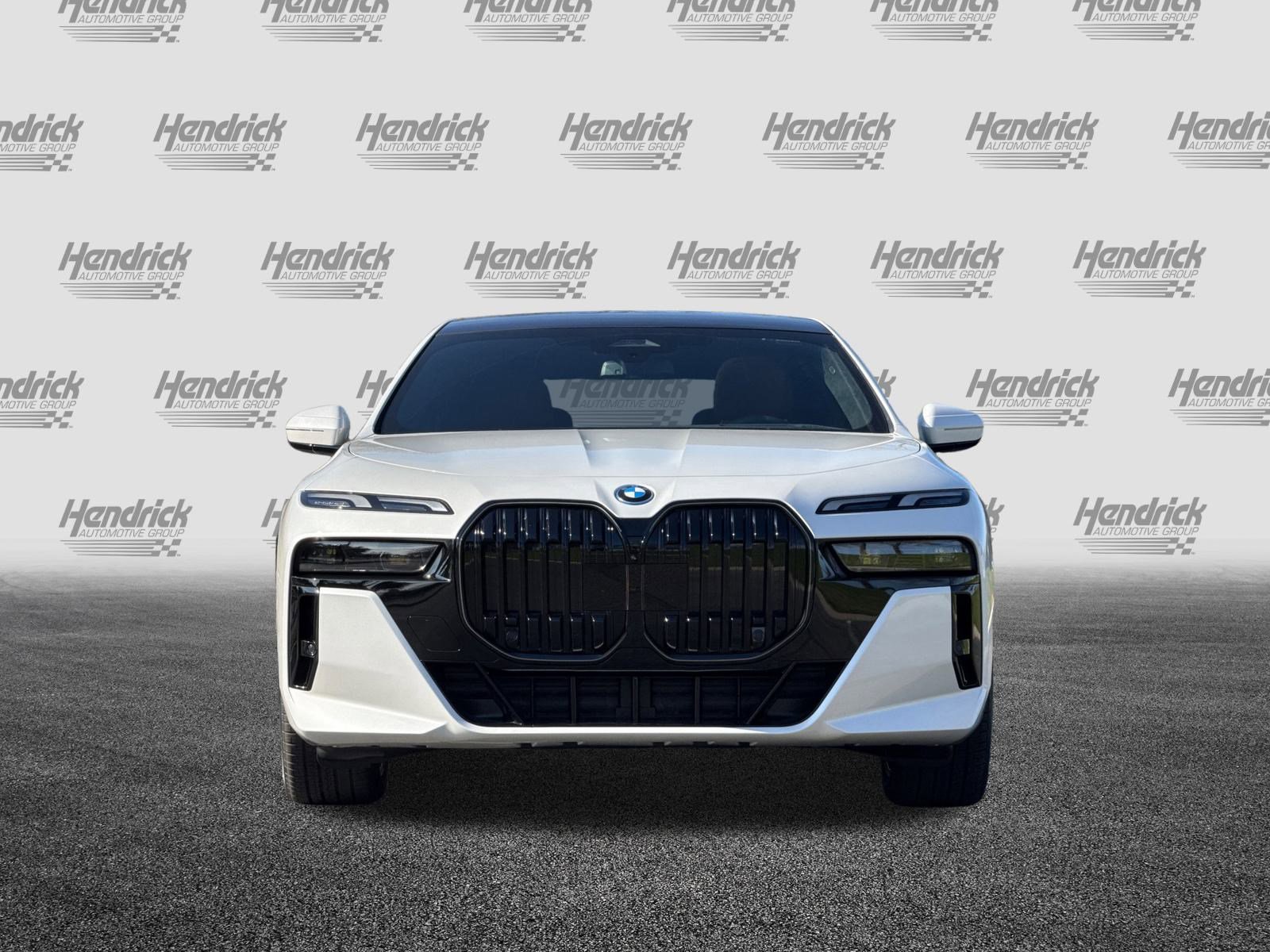 New 2026 BMW i7 xDrive60 w/ Premium Package image 3