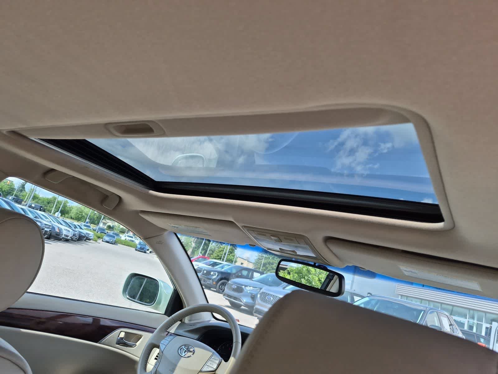 Used 2008 Toyota Avalon XLS FWD image 22