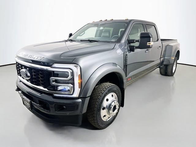New 2026 Ford F450 Platinum w/ FX4 Off-Road Package image 3