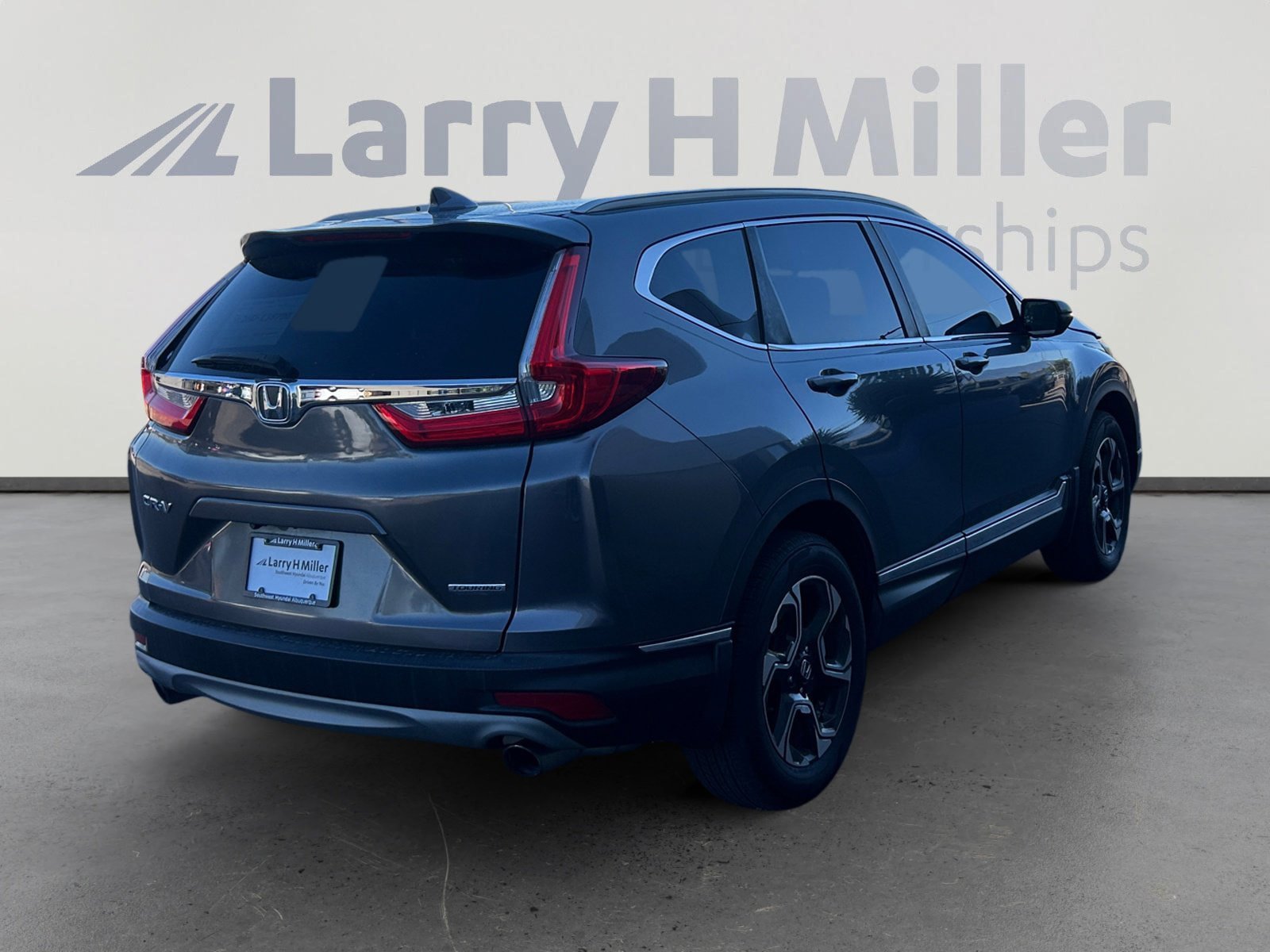 Used 2018 Honda CR-V Touring image 6