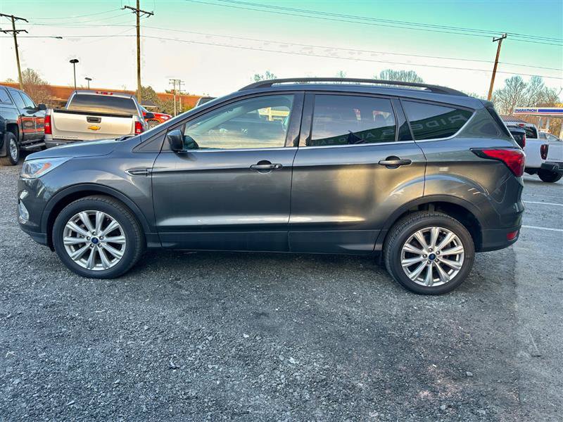 Used 2019 Ford Escape SEL image 10