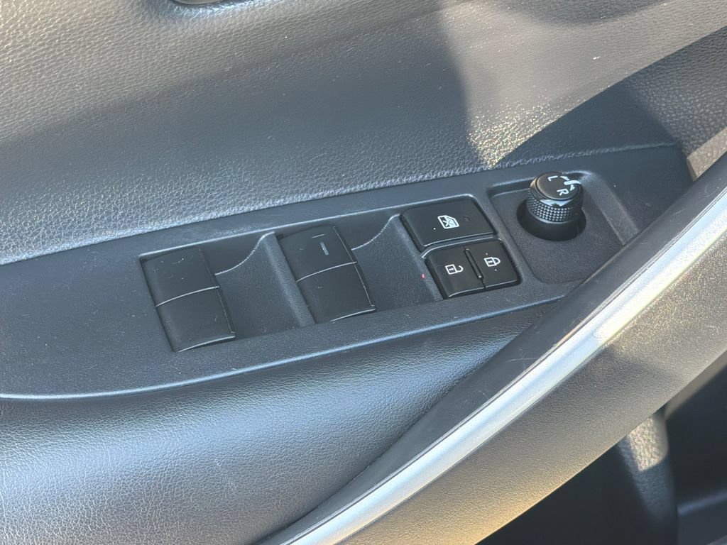 Used 2021 Toyota Corolla SE FWD image 14