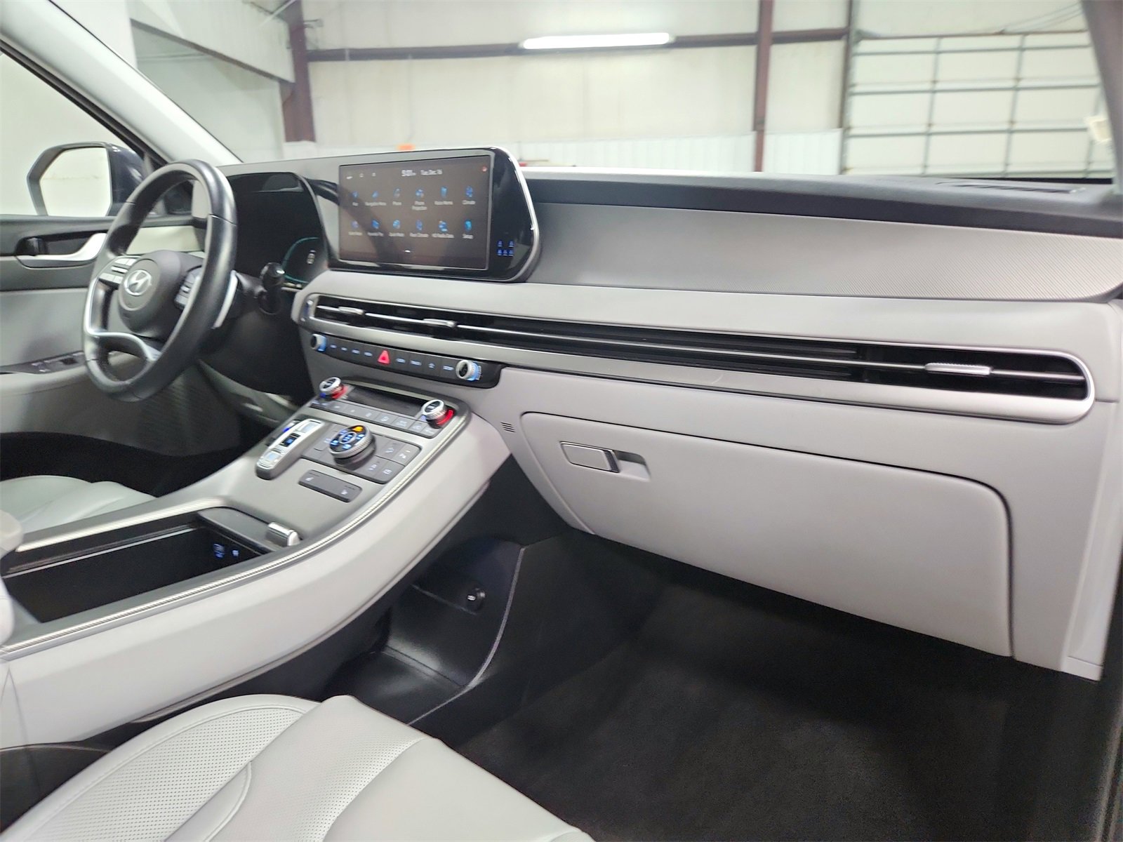 Used 2024 Hyundai Palisade SEL image 44