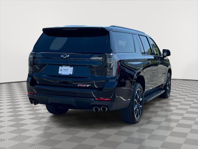 Used 2025 Chevrolet Suburban RST w/ Comfort Package AWD/4WD image 7