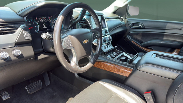 Used 2017 Chevrolet Suburban Premier AWD/4WD image 13
