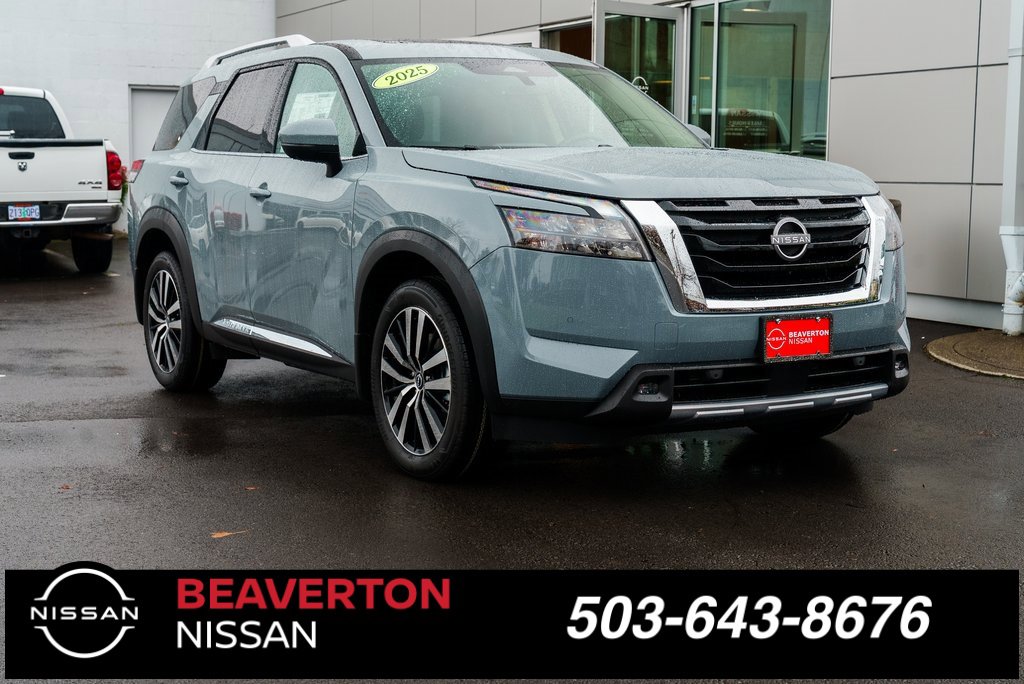 New 2025 Nissan Pathfinder Platinum image 1