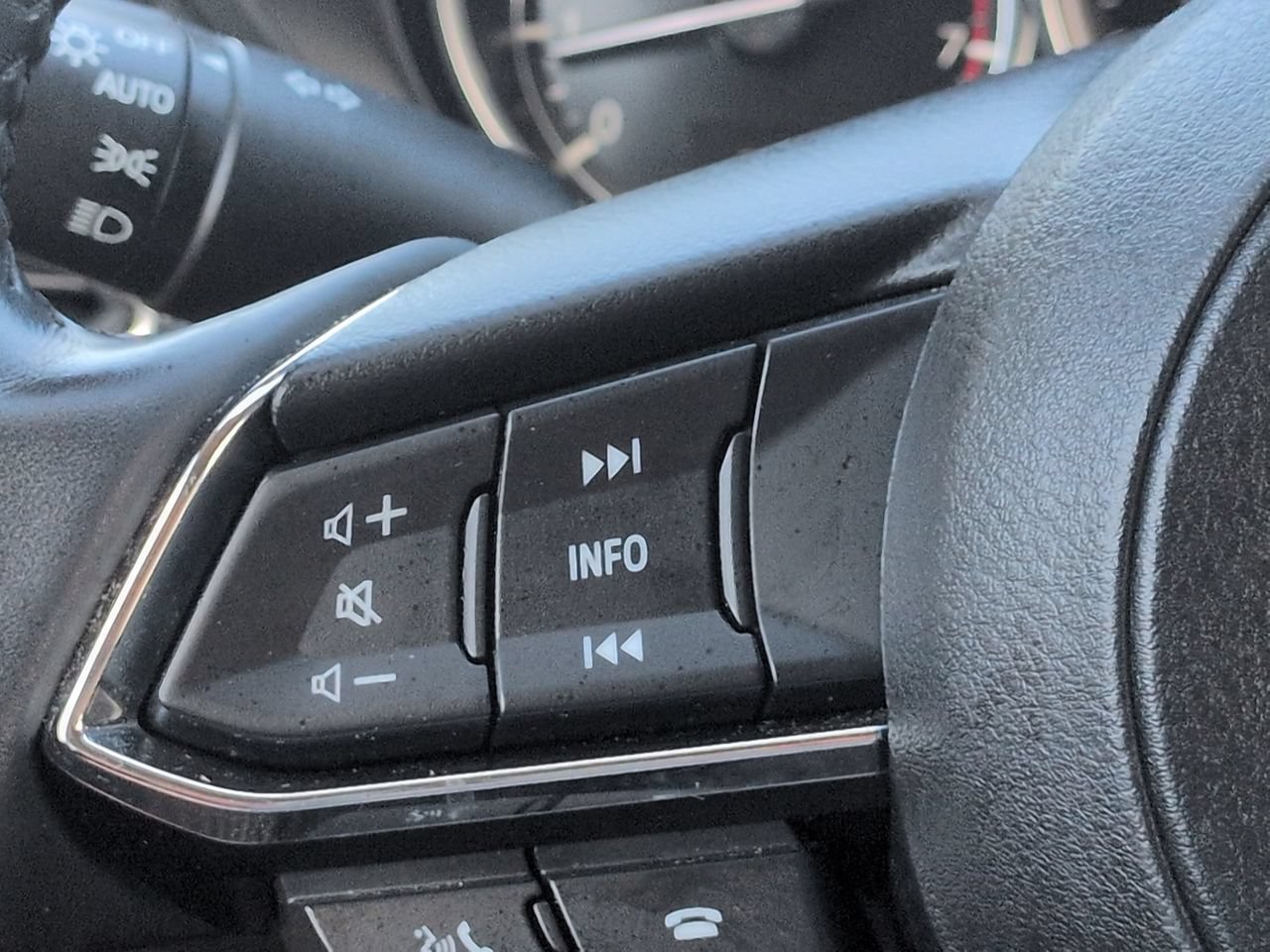 Used 2024 MAZDA CX-5 AWD 2.5 S w/ Select Package image 24