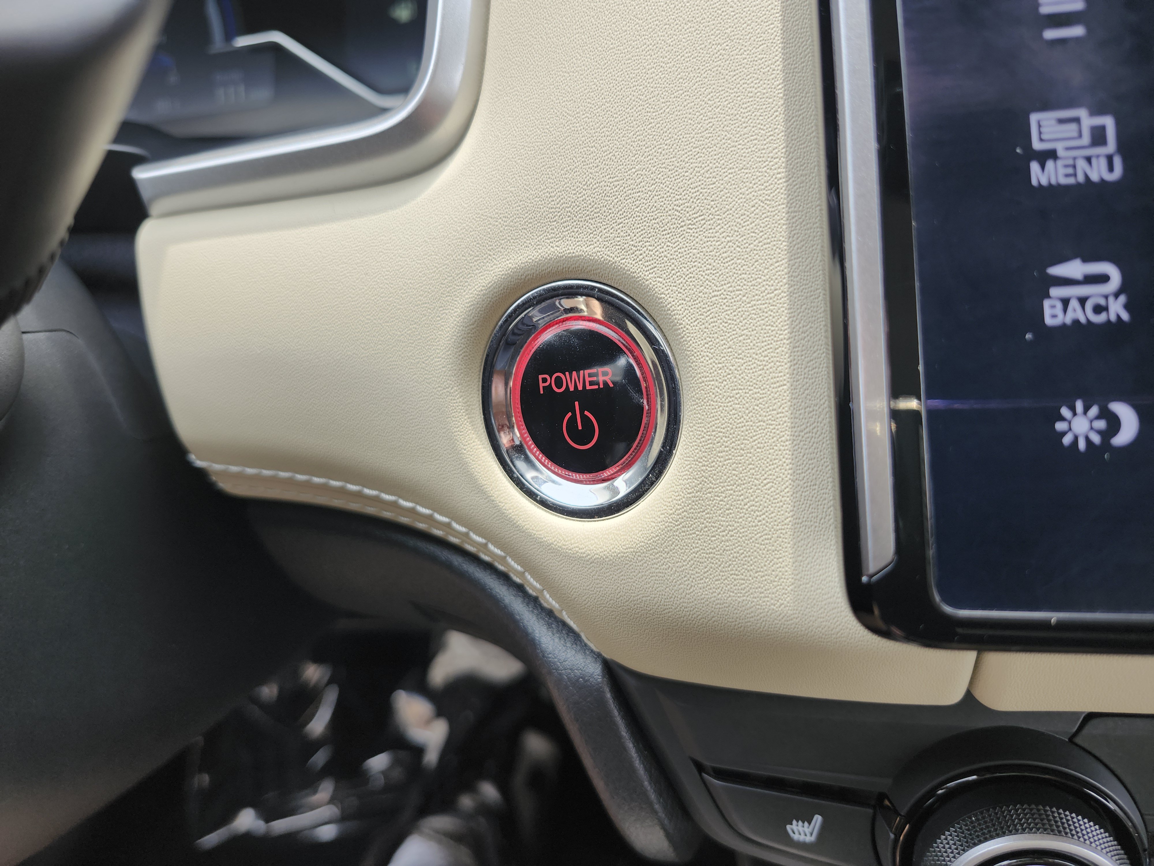 Used 2019 Honda Clarity Plug-In Hybrid image 7