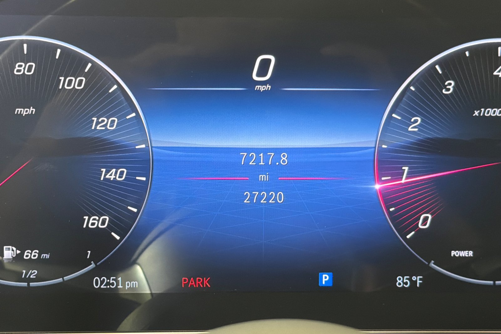 Used 2024 Mercedes-Benz GLC 300 4MATIC image 24