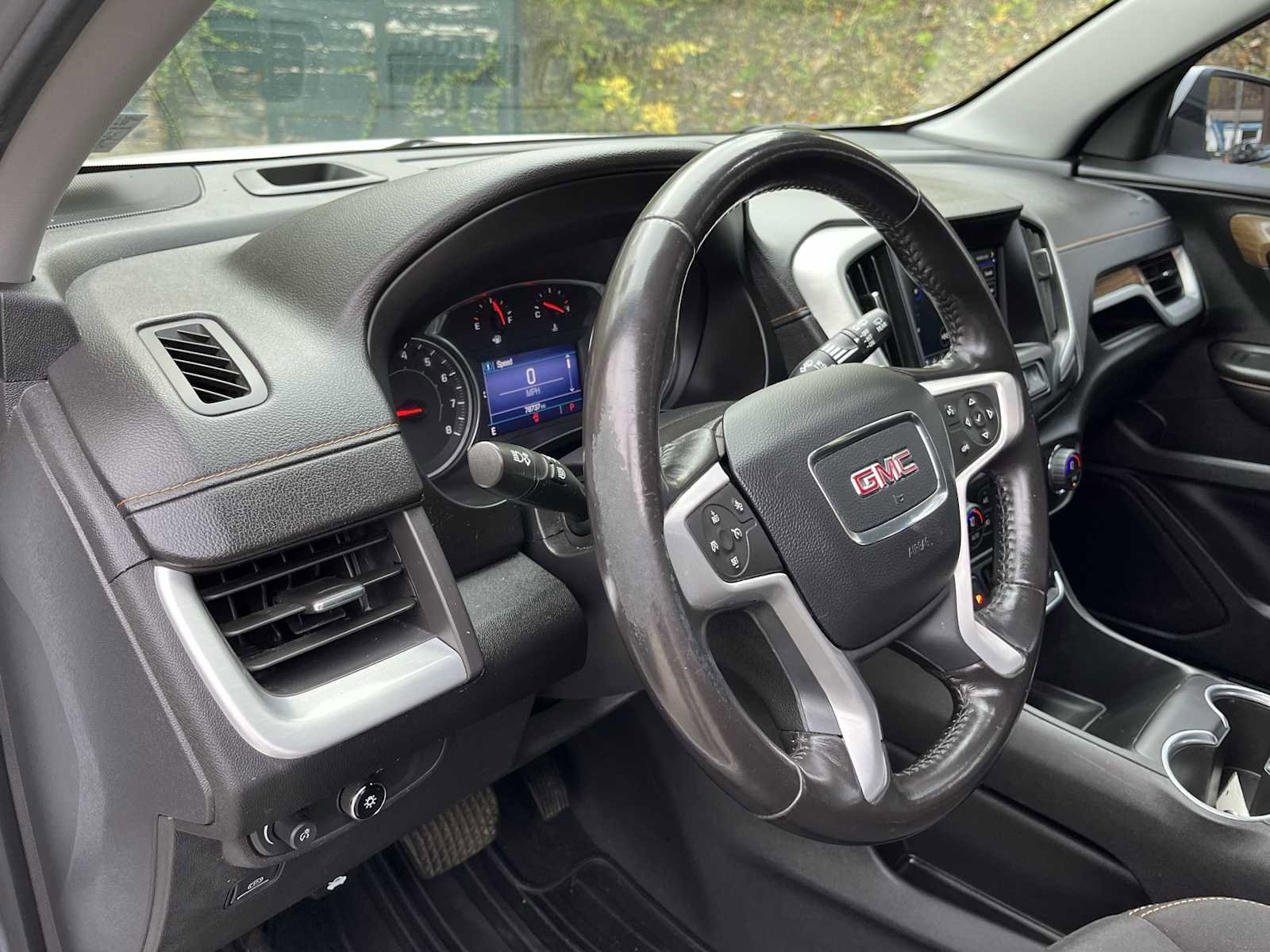 Certified 2020 GMC Terrain SLE w/ Driver Convenience Package image 10