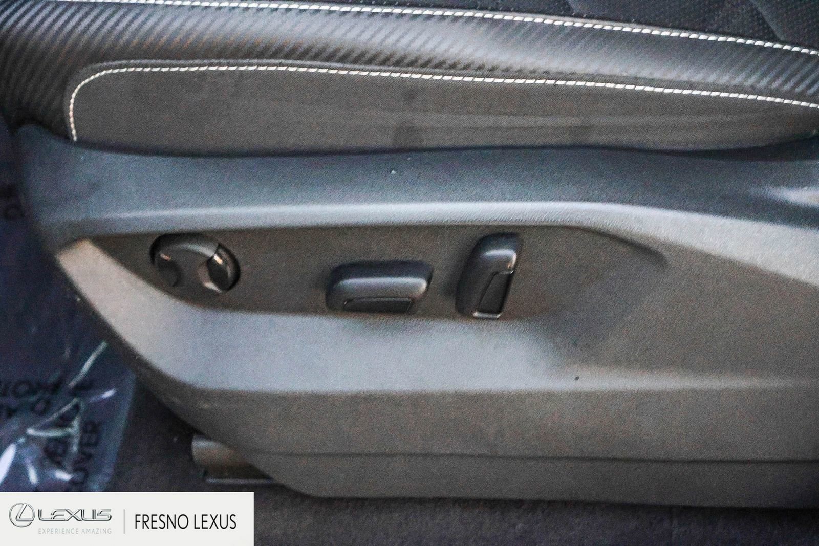 Used 2024 Volkswagen Atlas Cross Sport SE image 21