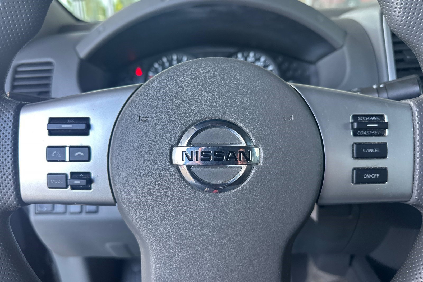 Used 2013 Nissan Frontier SV w/ SV Value Truck Pkg RWD image 28