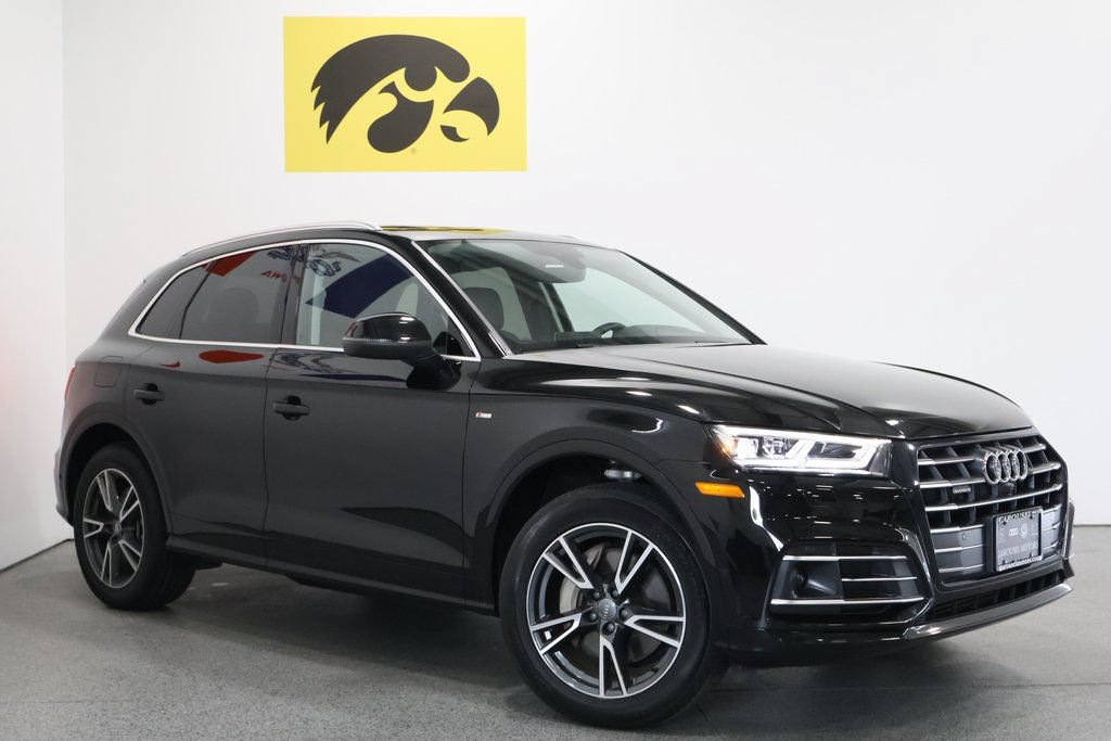 Used 2020 Audi Q5 e Prestige w/ Prestige Package AWD/4WD image 2