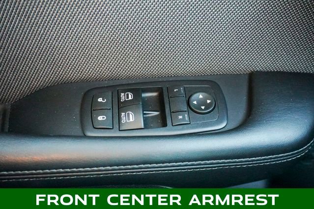 Used 2016 Dodge Challenger SXT image 22