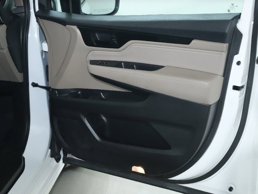 Used 2023 Honda Odyssey Elite image 35
