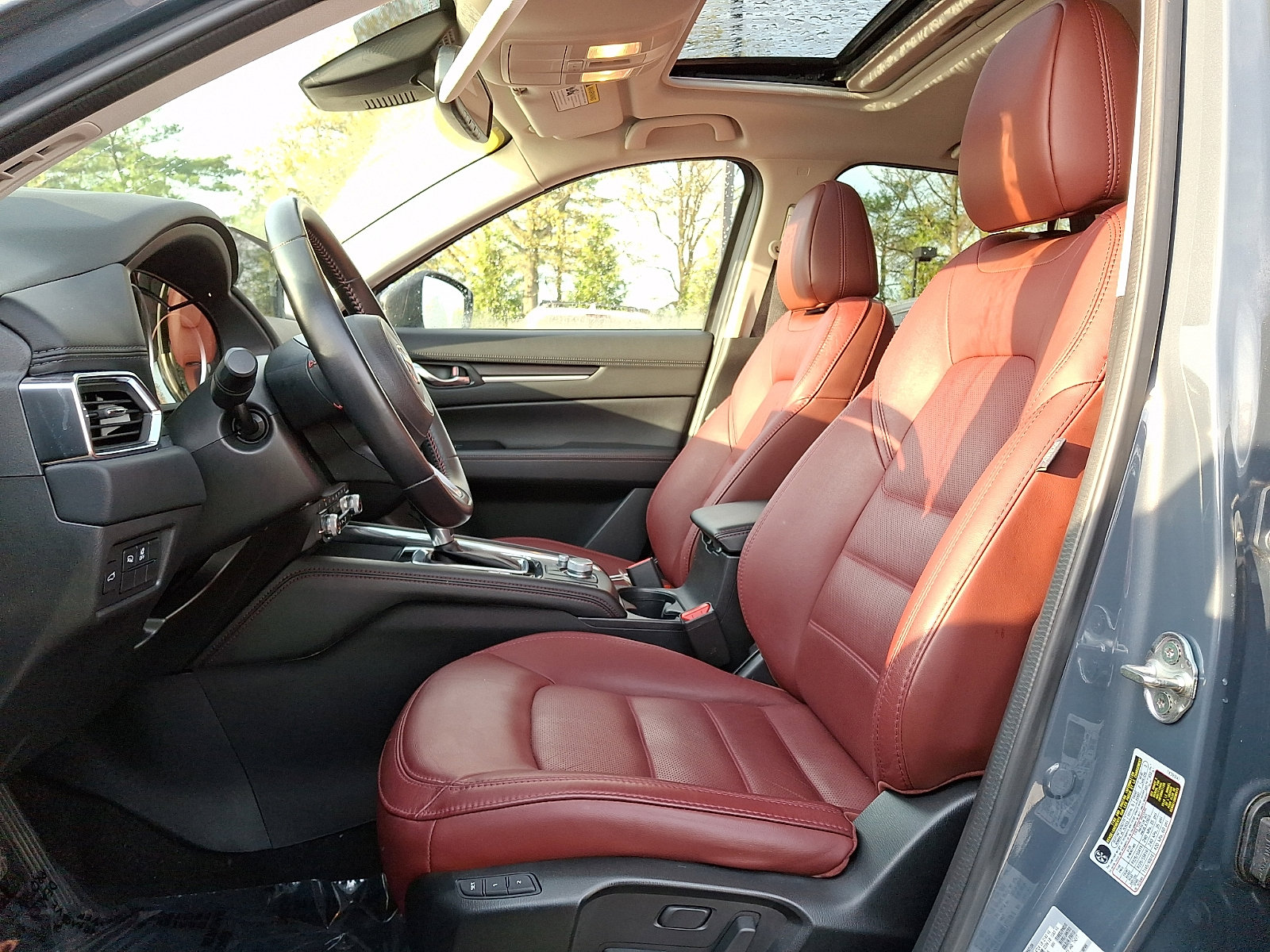 Used 2021 MAZDA CX-5 Carbon Edition image 16