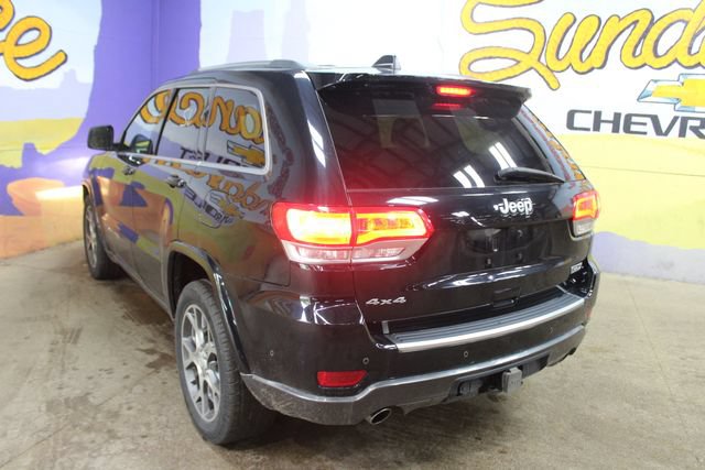 Used 2018 Jeep Grand Cherokee Limited AWD/4WD image 6