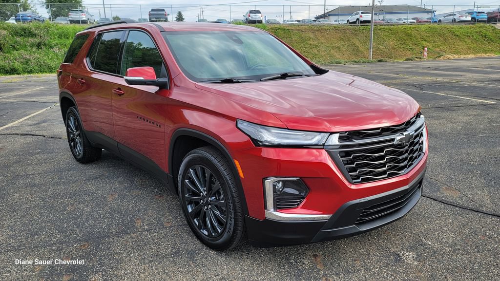 Used 2023 Chevrolet Traverse RS AWD/4WD image 16