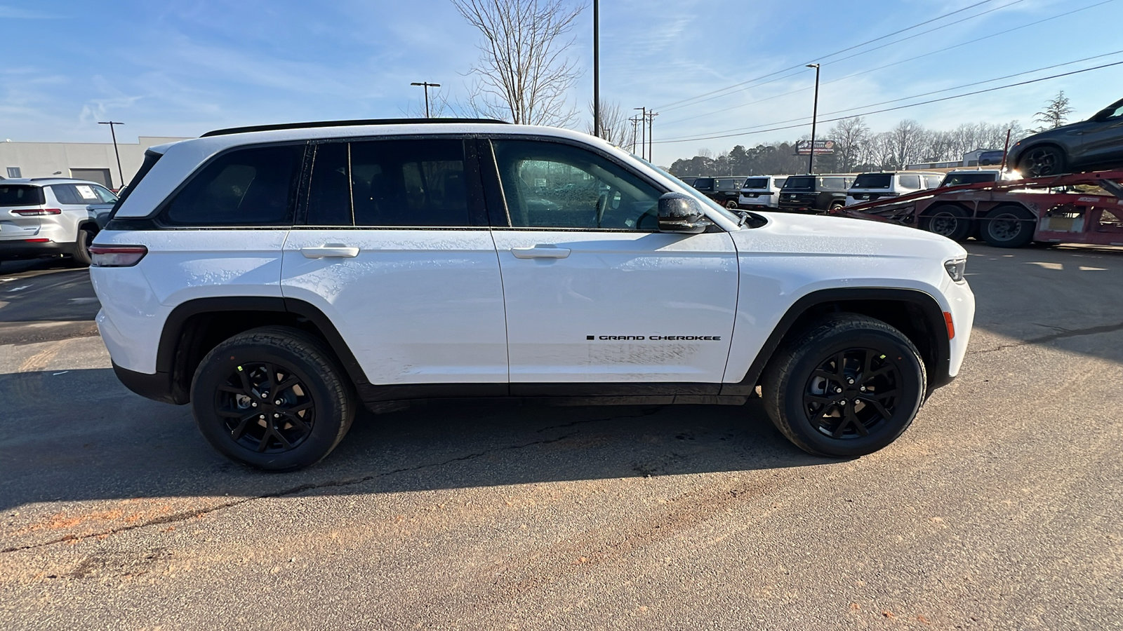 New 2026 Jeep Grand Cherokee Altitude image 7