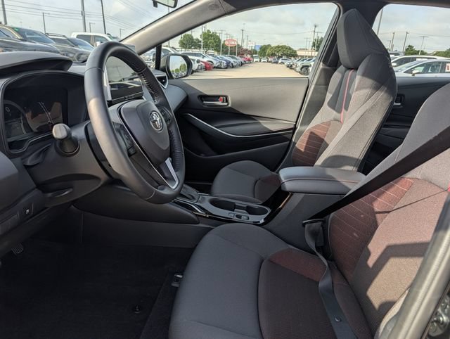 Certified 2025 Toyota Corolla SE w/ SE Premium Package FWD image 25