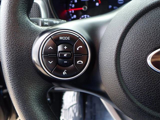Used 2020 Kia Soul LX image 13
