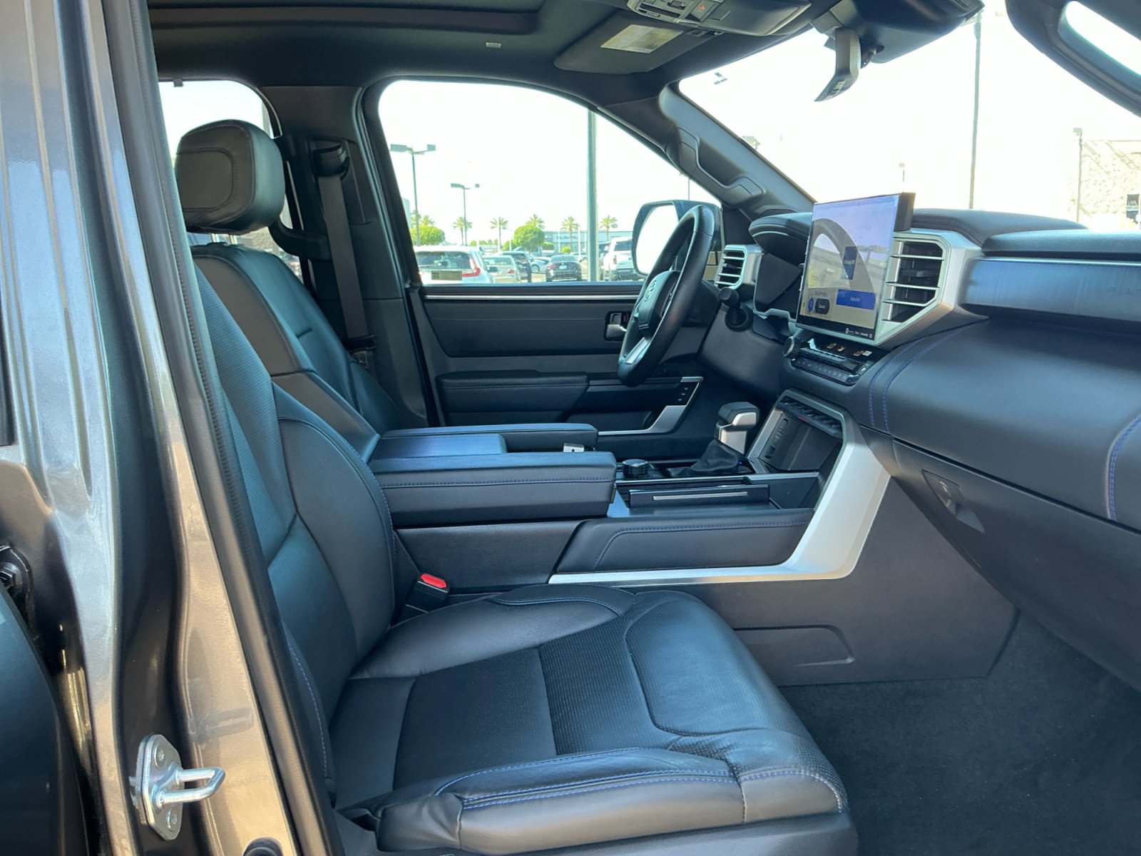 Used 2024 Toyota Tundra Platinum AWD/4WD image 19