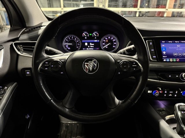 Used 2021 Buick Enclave Essence image 21