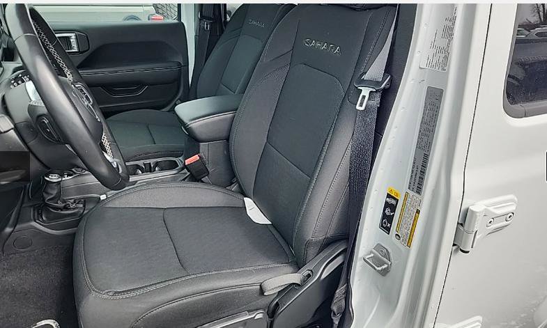 Used 2021 Jeep Wrangler Unlimited Sahara w/ Uconnect 4C Nav & Sound Group image 11