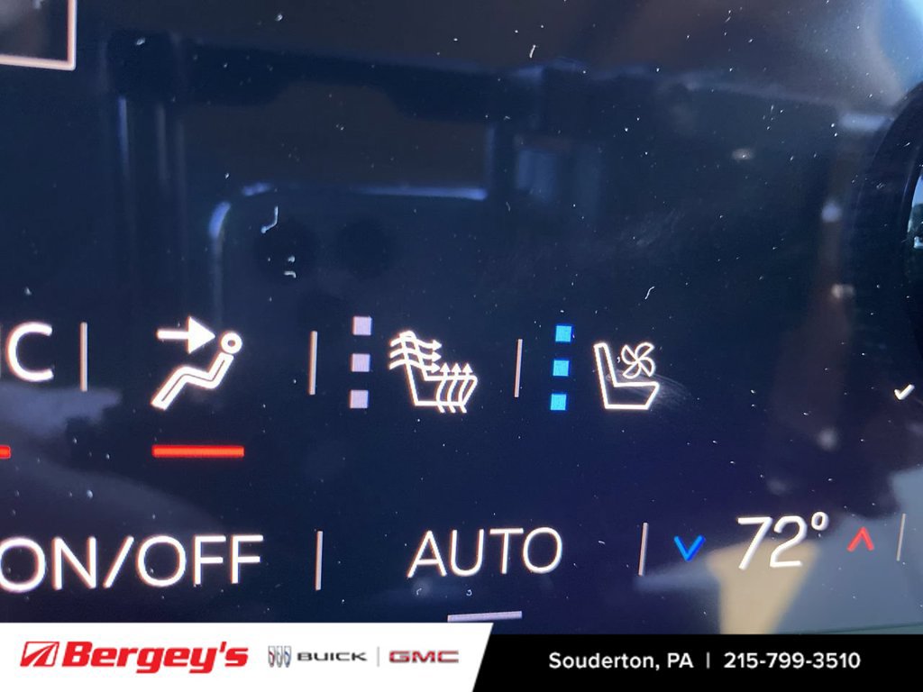 Certified 2026 GMC Yukon Denali w/ Sun & Power Step Package AWD/4WD image 39