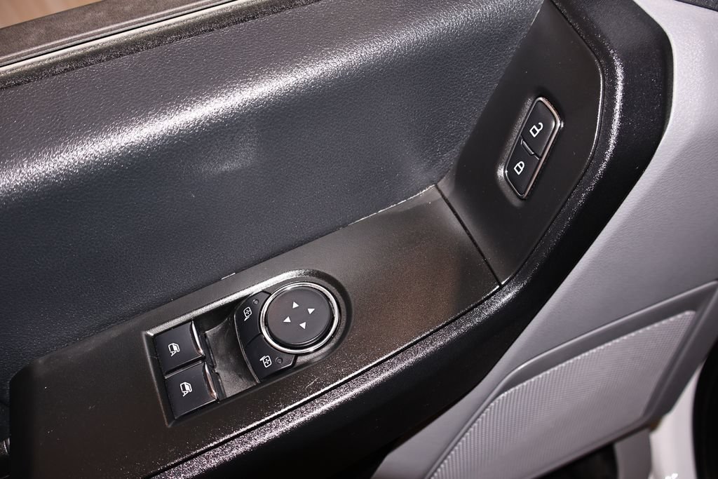 Certified 2025 Ford F550 4x4 Regular Cab Super Duty image 21