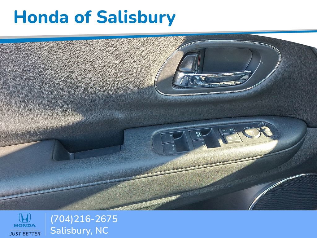 Used 2022 Honda HR-V EX-L image 12