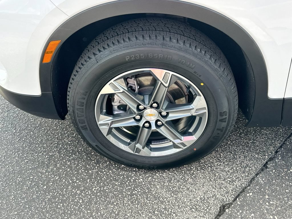 Certified 2025 Chevrolet Blazer LT FWD image 30