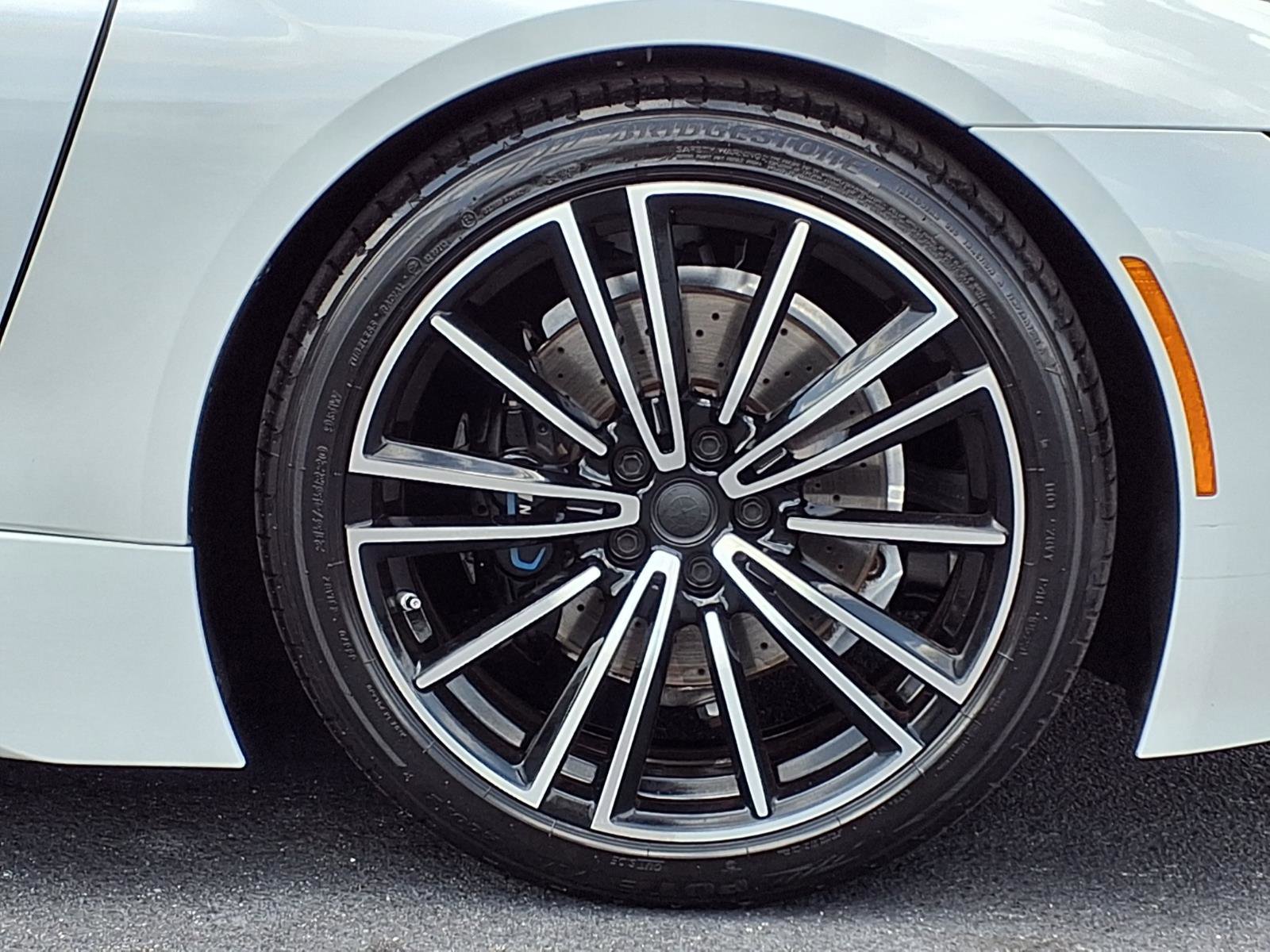 Used 2019 BMW i8 Roadster AWD/4WD image 31