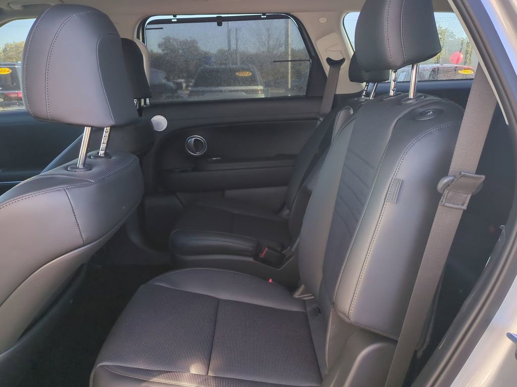 New 2026 Hyundai Palisade Limited FWD image 17